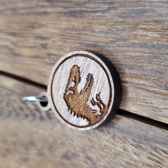 Jurassic park dinosaur openwork‎ wooden pendant - Picture 2 of 2